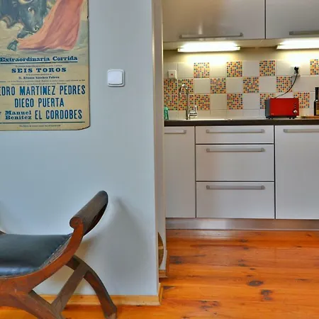 The Loft @ Museum Apartment *